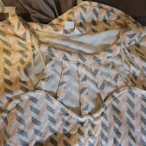 Candies size small blouse pink black white